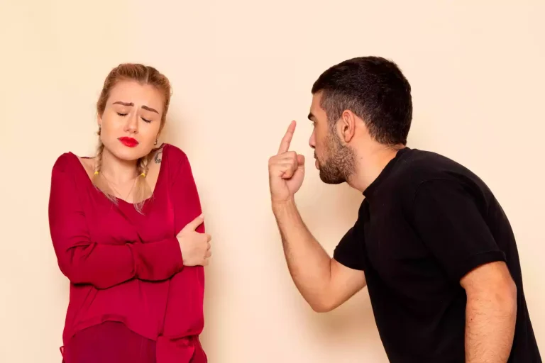 20 Señales de que estás en una relación tóxica